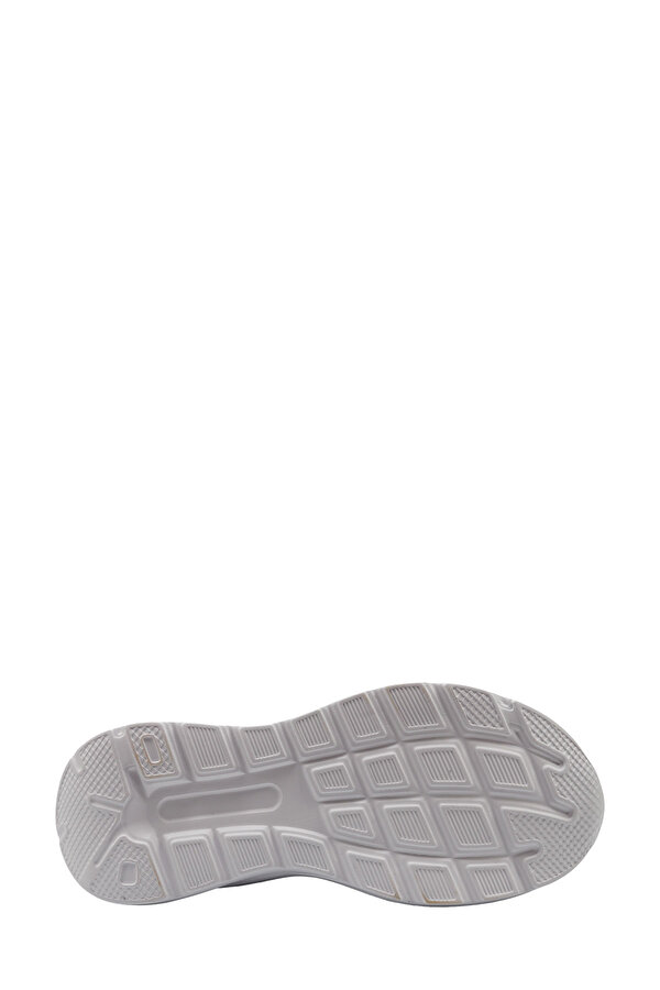 INT-SOFI- GRAY Boy 005