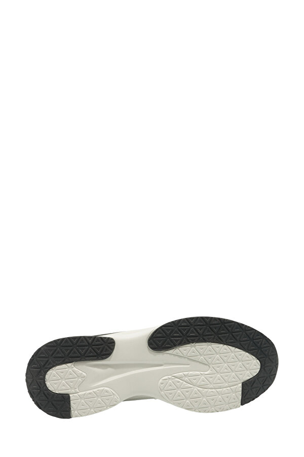 INT-ZURAB- BLACK Man 005