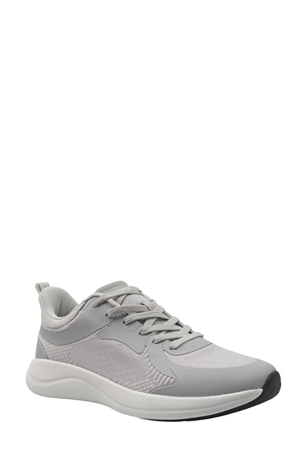 INT-IRINA- GRAY Woman 001