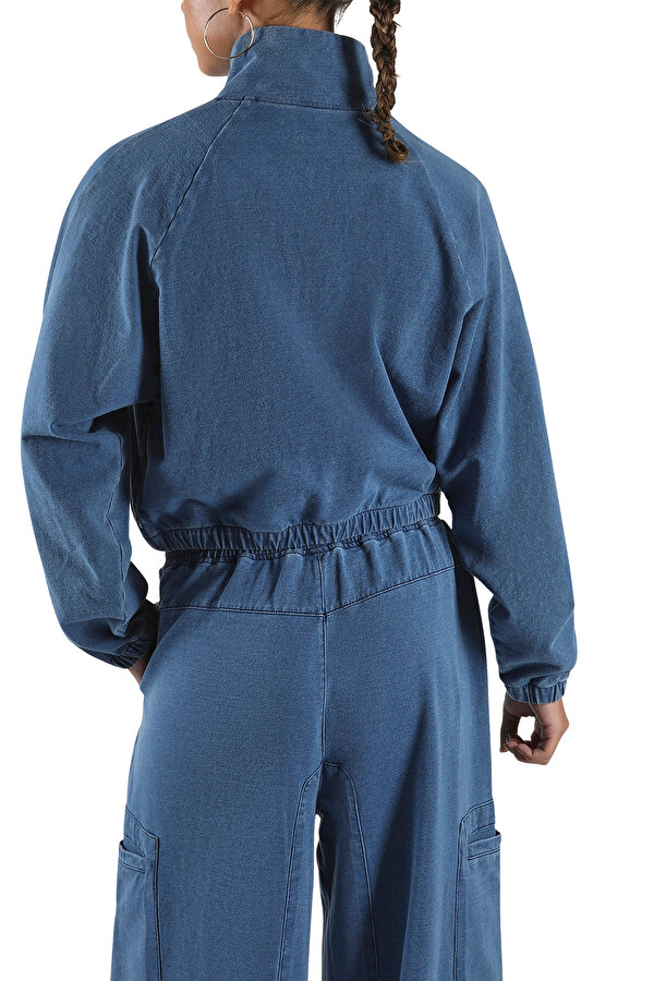 STREET SPORT VECTOR ICON BLUE Woman 047