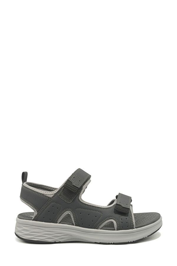 INT-ZEGALI- GRAY Man 077