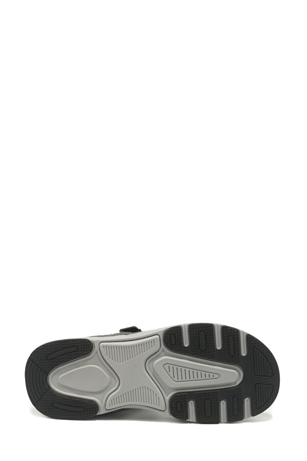 INT-ZEGALI- GRAY Man 077