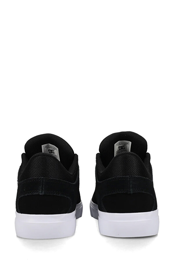ONYX Sneakers