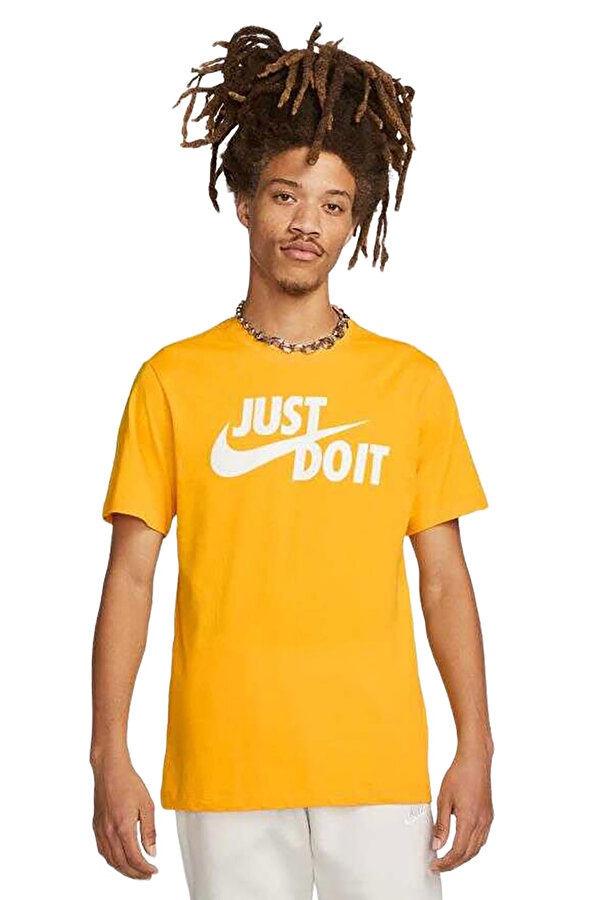 M NSW TEE JUST DO IT SWOO YELLOW Man 054