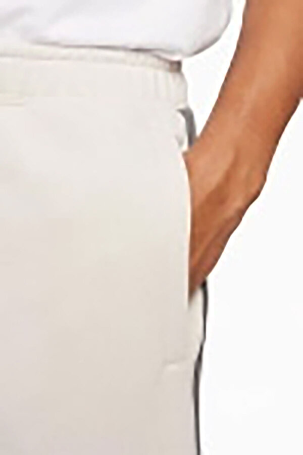 M NSW SW AIR SHORT FT CREAM Man 053