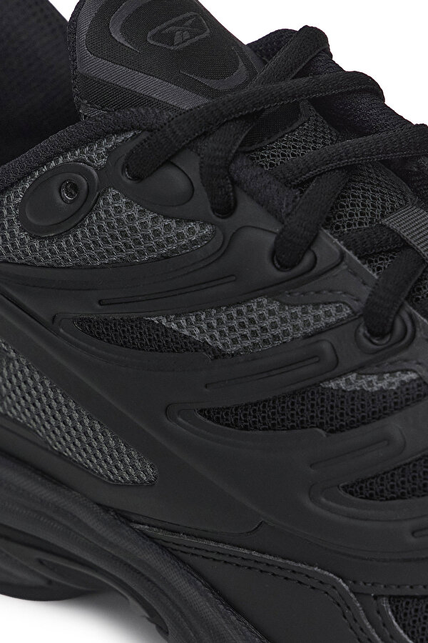 PREMIER ROAD CONTROL Sneakers