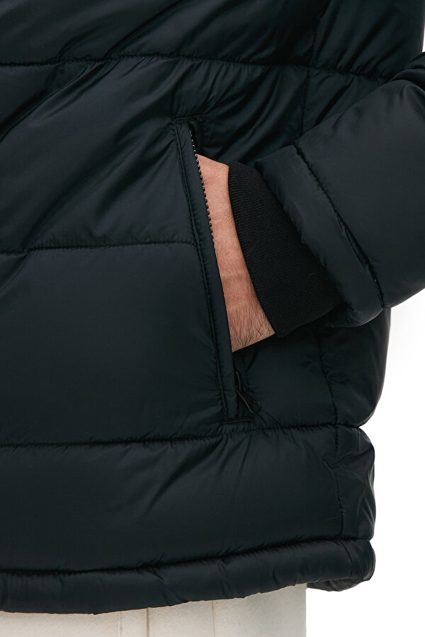 ELIX COAT 057