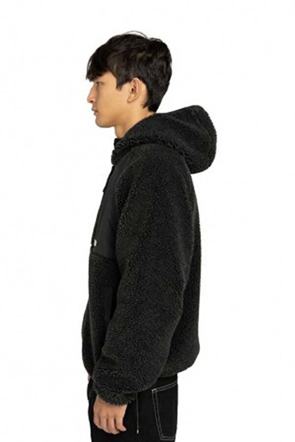 WOLFE SHERPA 057