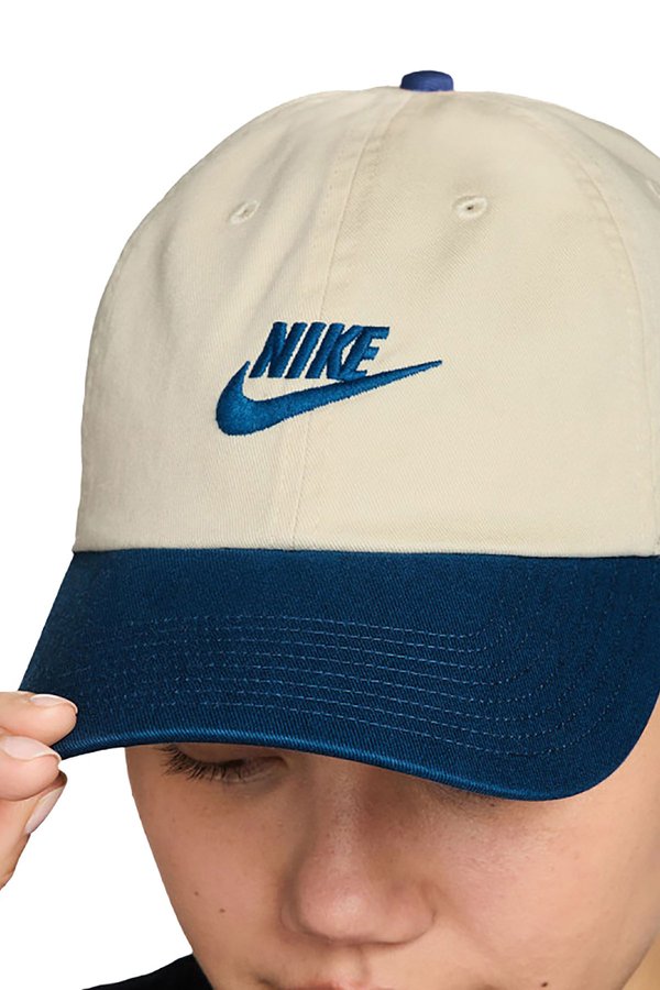 U NK CLUB CAP U CB FUT WS KHAKI Unisex 127
