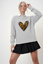 Unisex Leopar Desenli Kalp Baskılı Oversize Bisiklet Yaka Sweatshirt - 3 Al 1 Öde