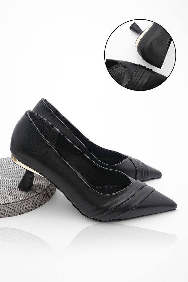 Kadın Stiletto Sivri Burun Topuklu Ayakkabı Urvasi Siyah