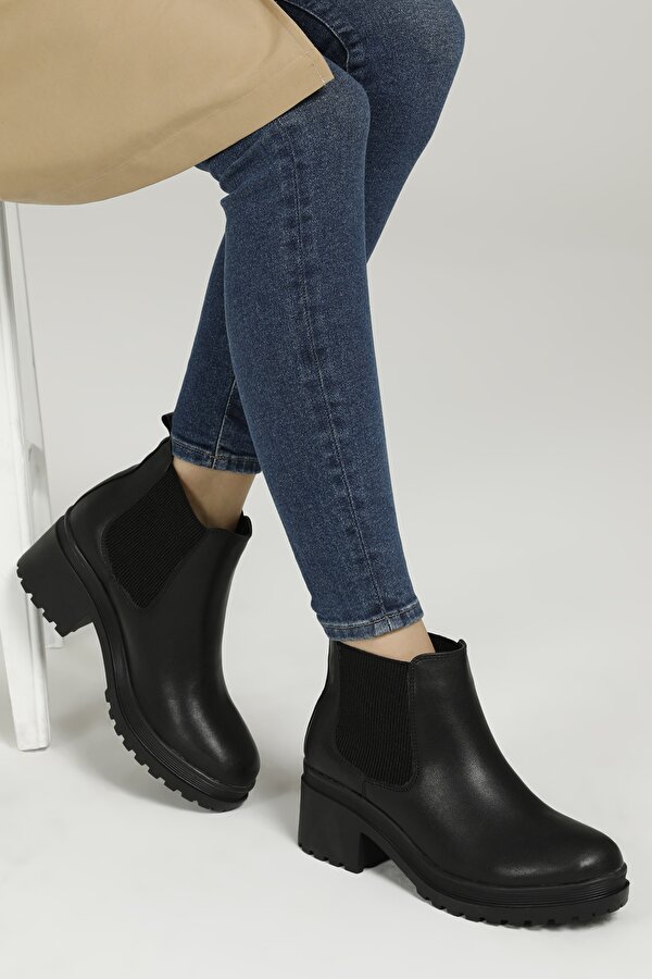 Art Bella Cw21101 1Pr Black Woman Heeled Boots