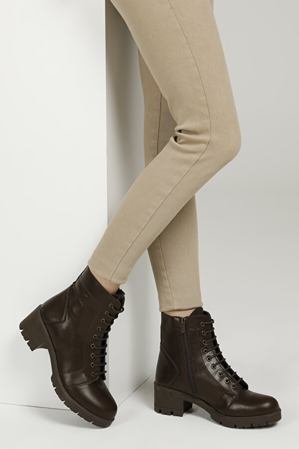 Polaris 318600.z 1Pr Brown Woman Heeled Boots