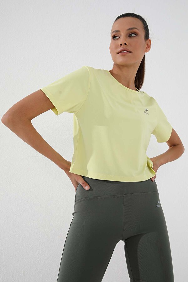 Tommy Life Limon Basic Kısa Kol Standart Kalıp O Yaka Kadın Crop Top T-Shirt - 97143 Tommy Life Limon Basic Kısa Kol Standart Kalıp O Yaka Kadın Crop Top T-Shirt - 97143