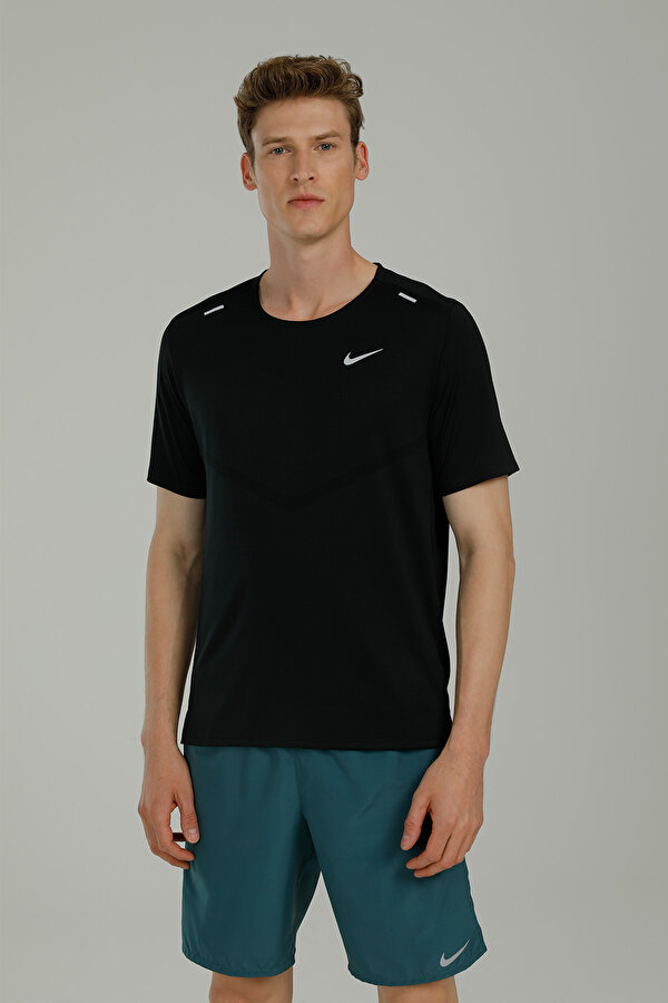 Nike DRI-FIT RISE 365 Siyah Erkek Kısa Kol T-Shirt