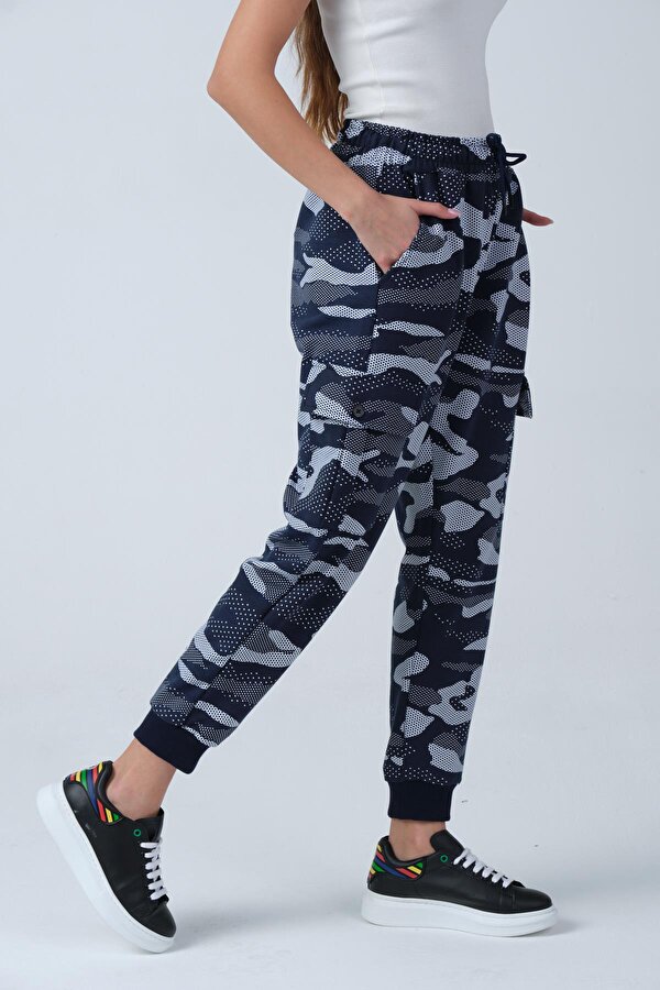 Alexander Gardi ALEXANDERGARDI KAMUFLAJ DESENLİ CEPLİ EŞOFMAN ALTI (E21-72102)