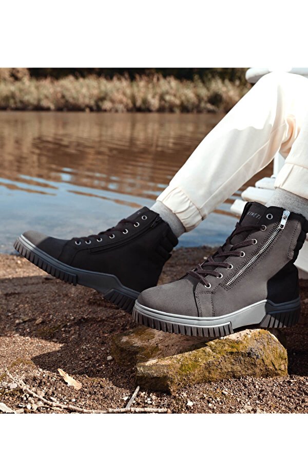 Gabrel 1Pr Black Woman Fashion Sneaker Boots