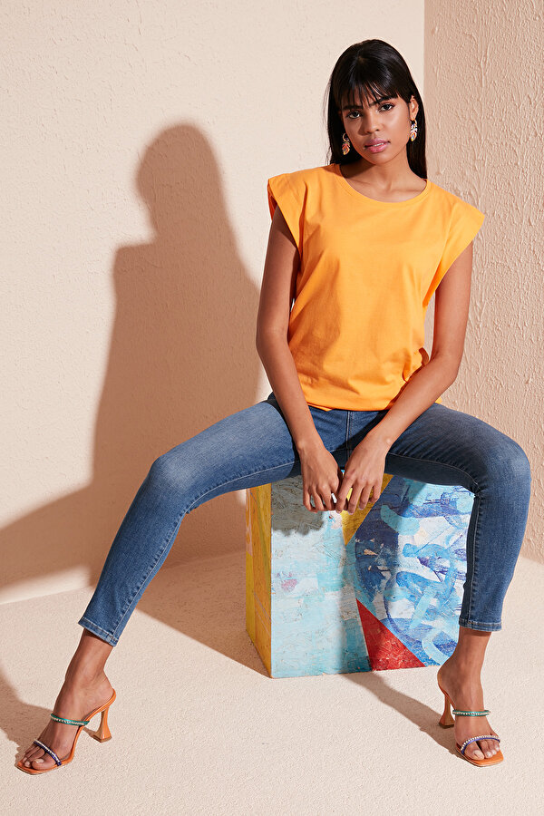 Lela Bayan T Shirt 5864019 ORANJ