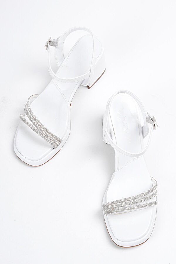 Divolya Venedik Beyaz Rugan Taşlı Platform Topuklu Günlük Ayakkabı
