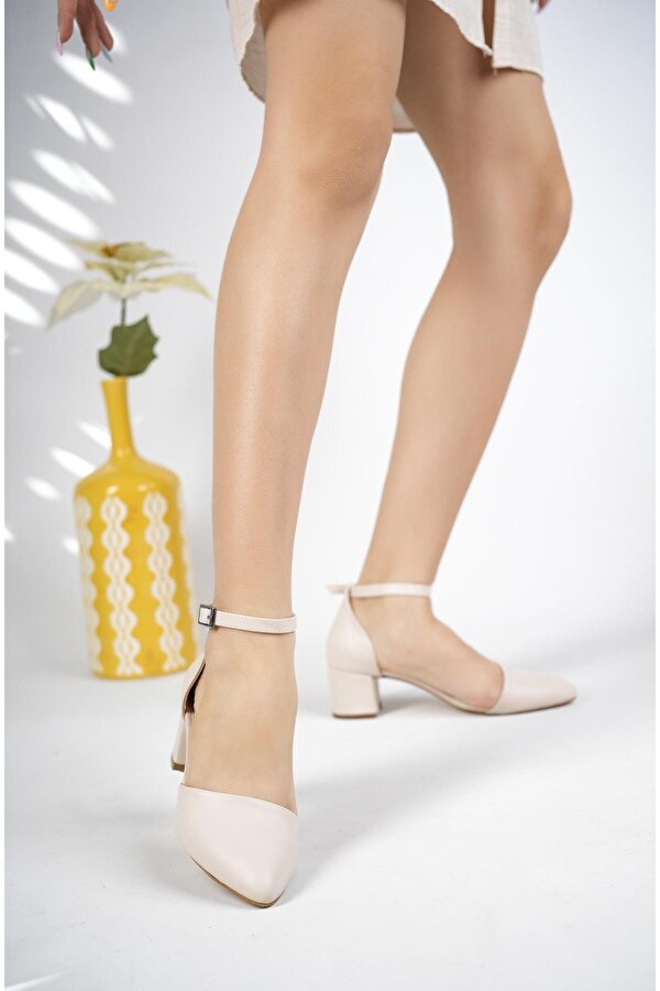 Muggo W708 Garantili Kadın Klasik Günlük Tarz Şık ve Rahat Topuklu Ayakkabı