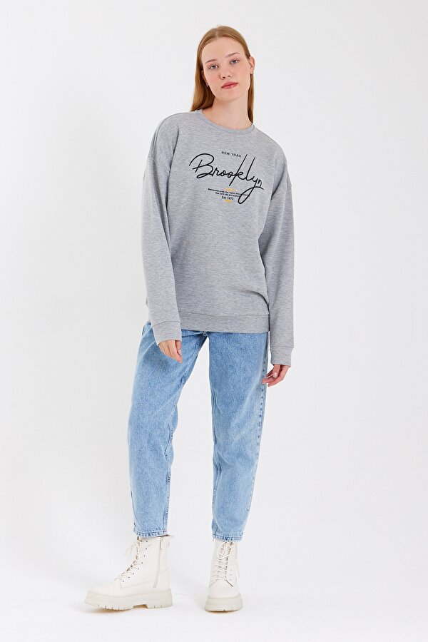 Süperlife Kadın Bisiklet Yaka Oversize Ön El Yazılı Brooklyn Sweat SPR23SWK331 Süperlife Kadın Bisiklet Yaka Oversize Ön El Yazılı Brooklyn Sweat SPR23SWK331