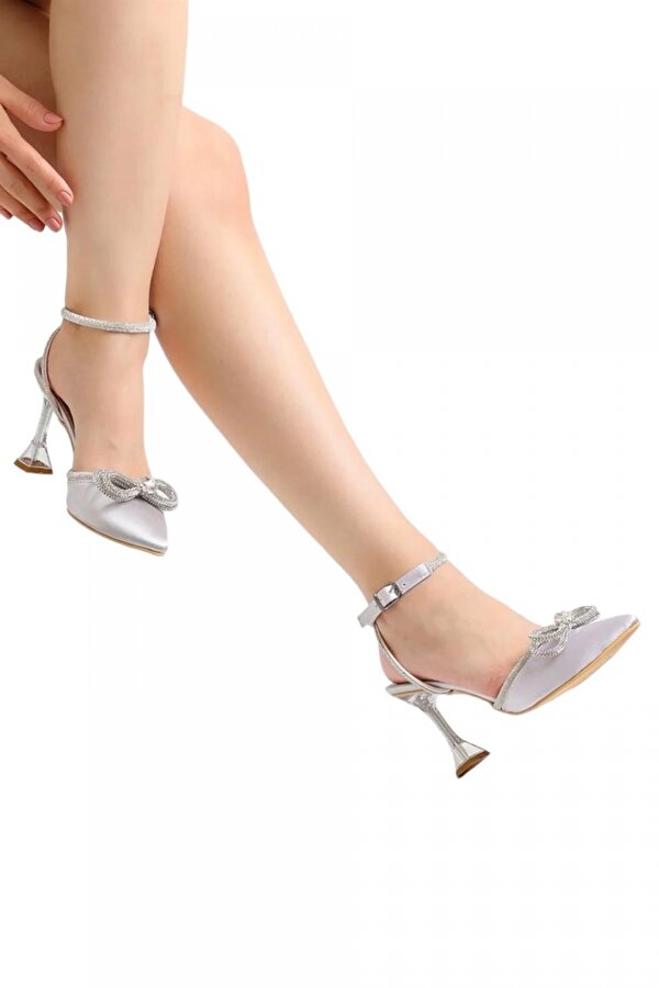 Liger Gri Saten Bilekten Bağlamalı Taşlı Fiyonklu Abiye Topuklu Kadın Ayakkabı 9 Cm