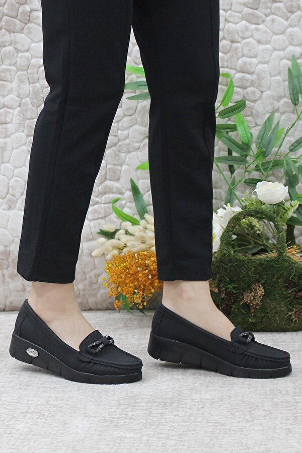 Mehmet Mete 403 Comfort Tokalı Taşlı Kadın Babet