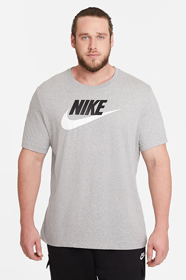 Nike M NSW TEE ICON FUTURA GRI Erkek Kısa Kol T-Shirt