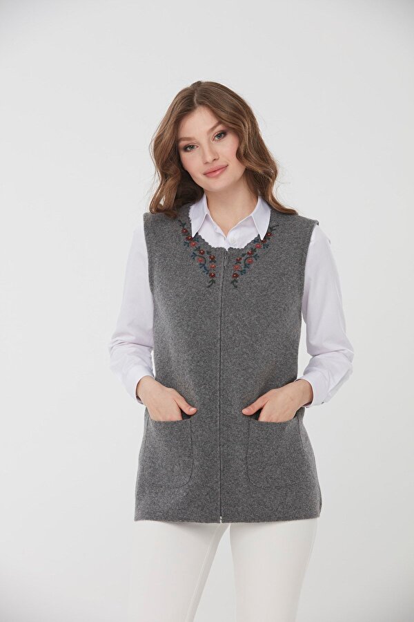 Desen Triko Kadın Sıfır Yaka Papatya İşlemeli Yün Yelek 0242190 Füme