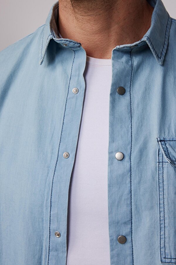 Tudors Slim Fit Uzun Kol Çıt Çıtlı Tek Cep Kapaklı Denim Mavi Erkek Gömlek