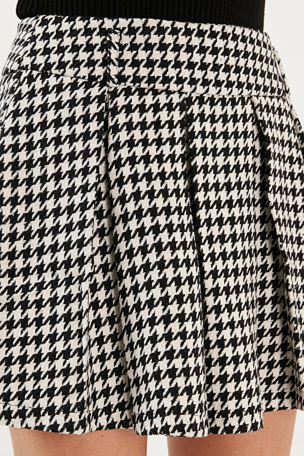 Lela Bayan Şort Etek 611SR00028 EKRU-SİYAH