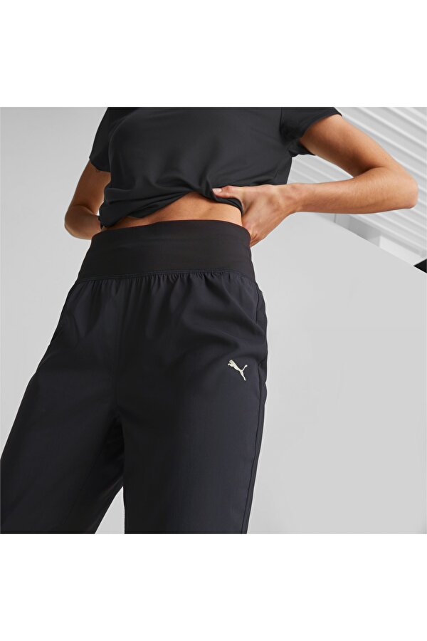 Puma Run Favorite Tapered Kadın Siyah Eşofman Altı (523186-01)