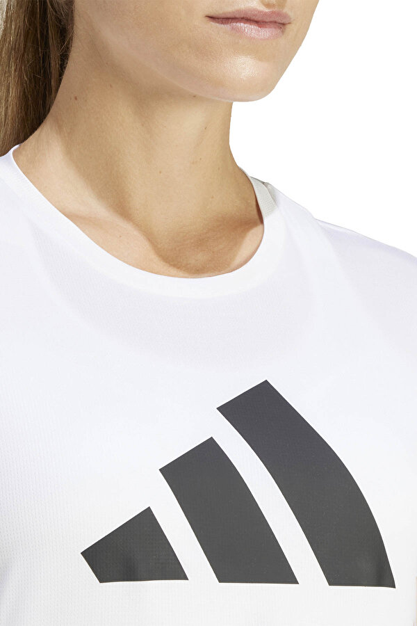 adidas RUN IT TEE Beyaz Kadın Kısa Kol T-Shirt