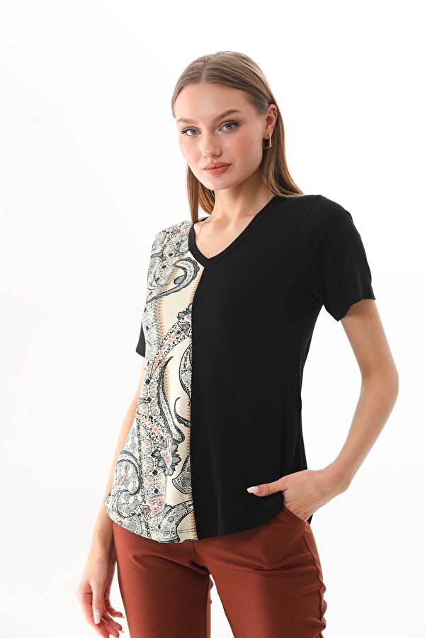 Sistas Kadın V Yaka Yarısı Desenli Kısa Kol Bluz 23181 Siyah