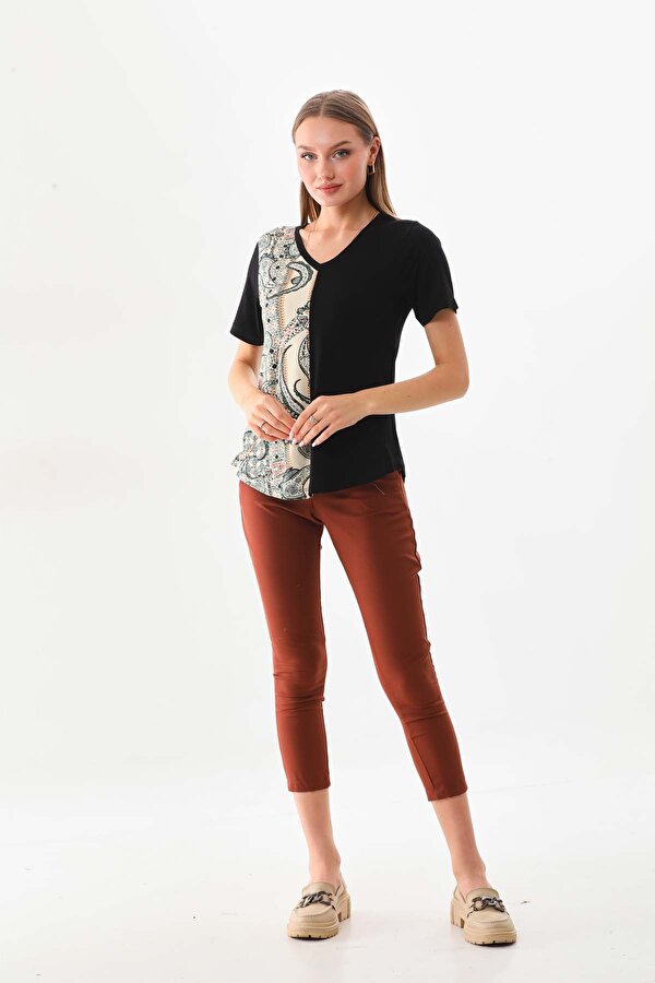 Sistas Kadın V Yaka Yarısı Desenli Kısa Kol Bluz 23181 Siyah