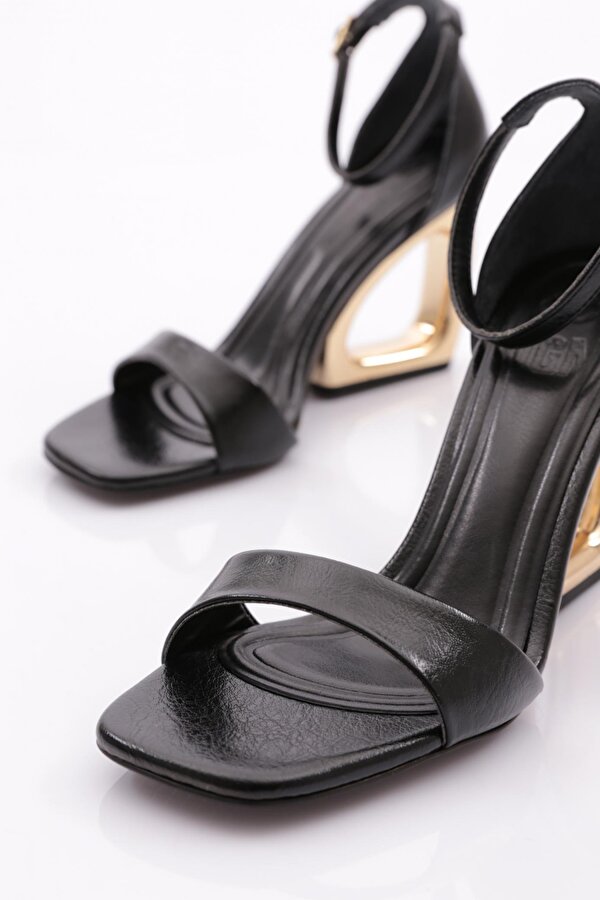 DGN 2427 Kadin Topuğu Delik Abiye Ayakkabi