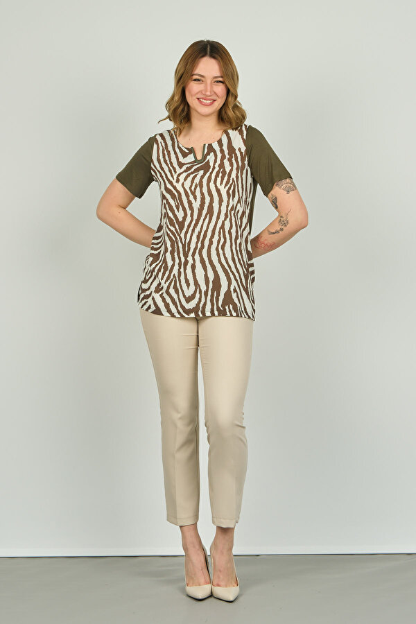 Ella Camelia Kadın Zebra Desenli Kısa Kol Bluz 20E016 Haki