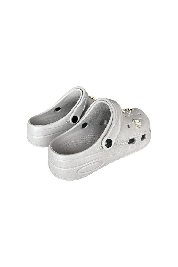 Liger Yüksek Taban Aksesuarlı Kadın Sandalet FÜME