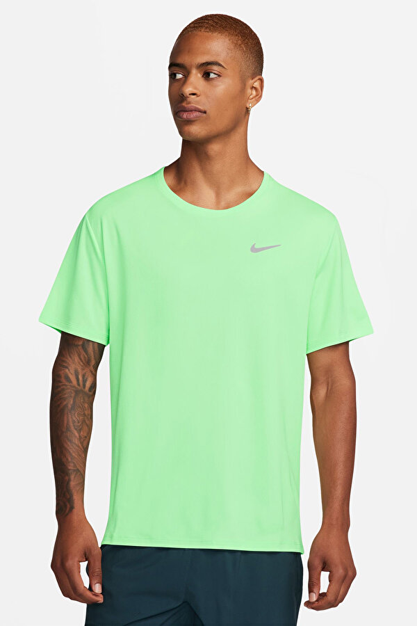 Nike M NK DF UV MILER SS Yeşil Erkek Kısa Kol T-Shirt
