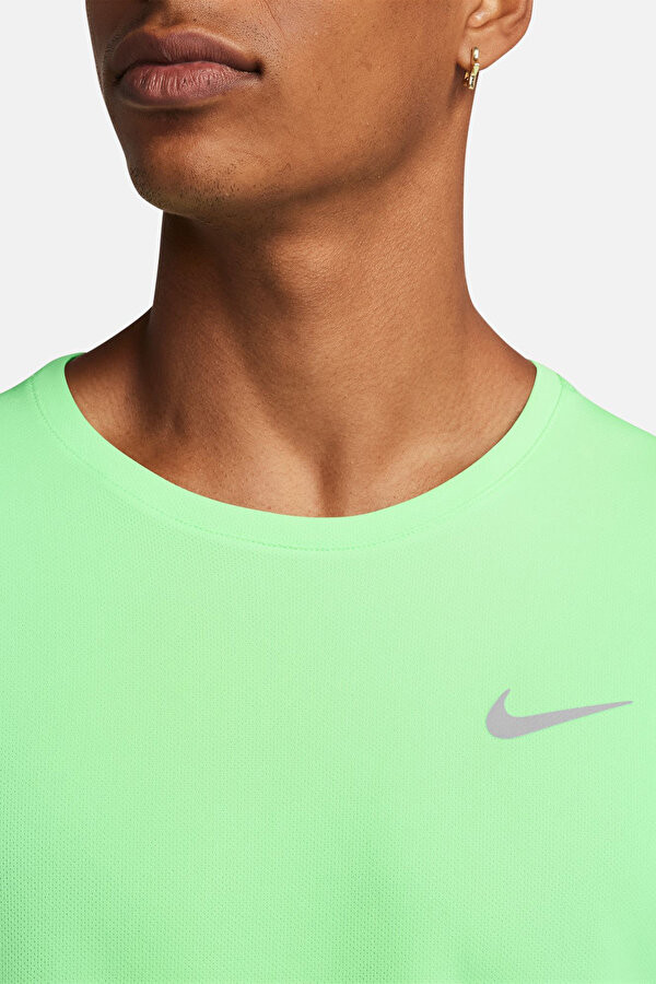 Nike M NK DF UV MILER SS Yeşil Erkek Kısa Kol T-Shirt
