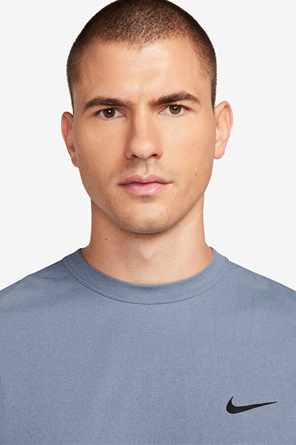 Nike M NK DF UV HYVERSE SS Mavi Erkek Kısa Kol T-Shirt