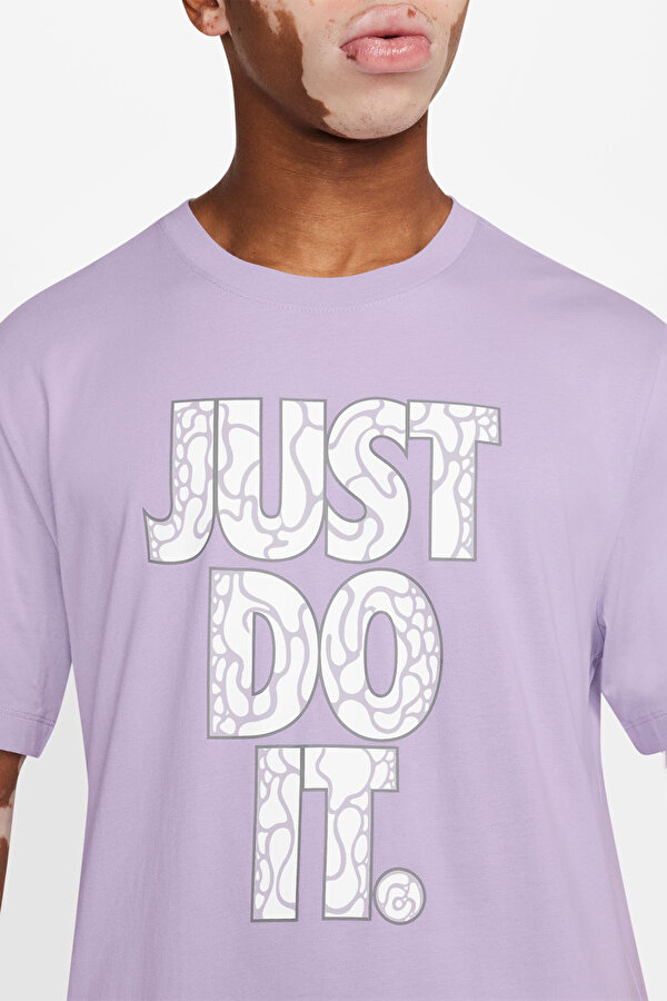 Nike M NSW TEE 12MO JDI SP24 Mor Erkek Kısa Kol T-Shirt
