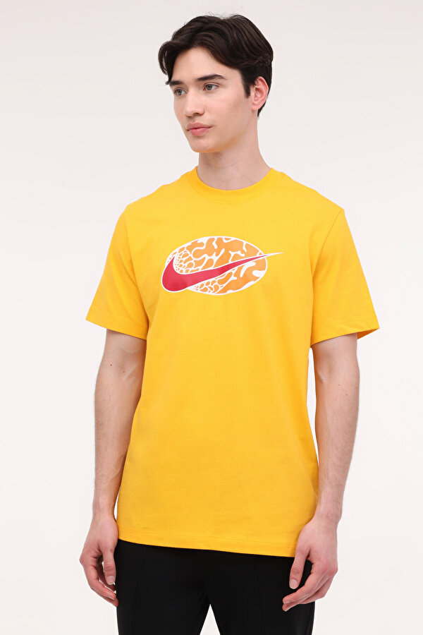 Nike M NSW TEE 12MO SWOOSH SP2 Sarı Erkek Kısa Kol T-Shirt