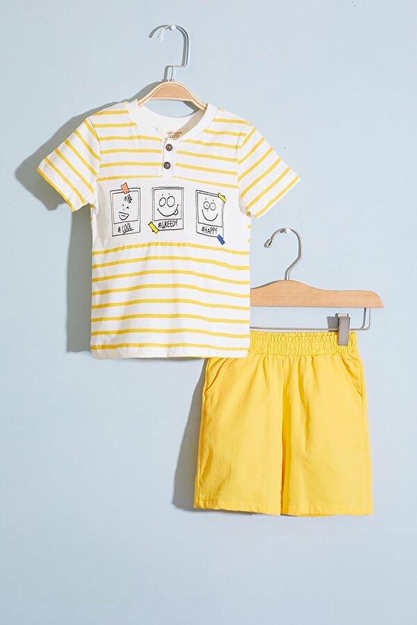 Cansın Mini Erkek Bebek Sarı Çizgili Emoji Baskılı Şortlu Takım 18599