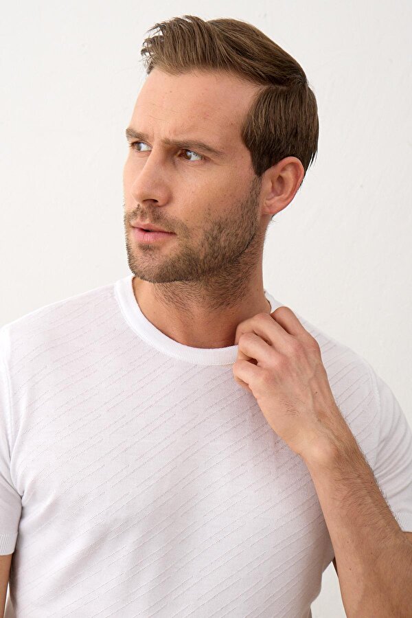 Danger Erkek Çizgili Bisiklet Yaka Slim-Fit İnce Triko Tişört Beyaz