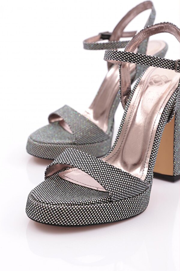 DGN 6003 Kadin Bilekten Bağlama Topuklu Abiye Ayakkabi