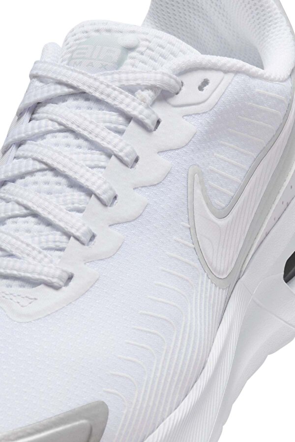 Nike W  AIR MAX NUAXIS Beyaz Kadın Sneaker