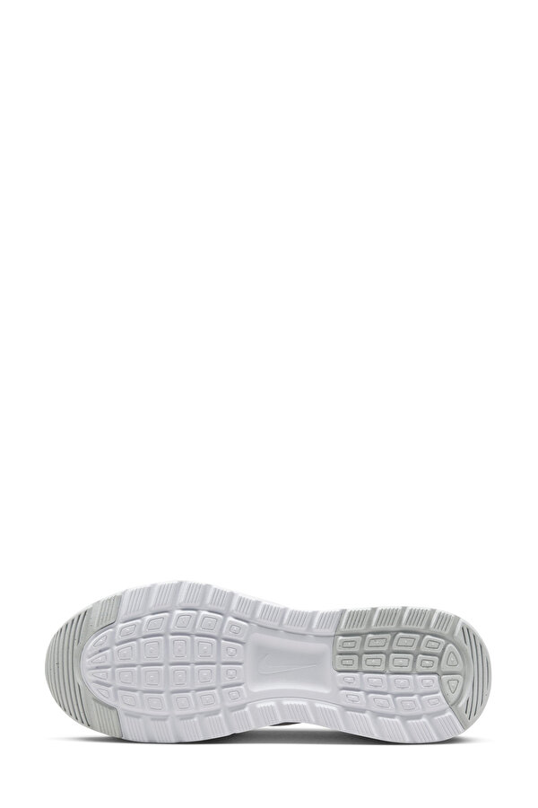 Nike W  AIR MAX NUAXIS Beyaz Kadın Sneaker
