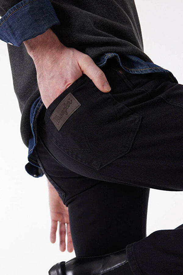 Wrangler Texas Slim Fit Dar Kesim Siyah Erkek Jean Pantolon