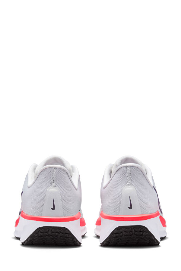 Nike WMNS  QUEST 6 Beyaz Kadın Koşu Ayakkabısı